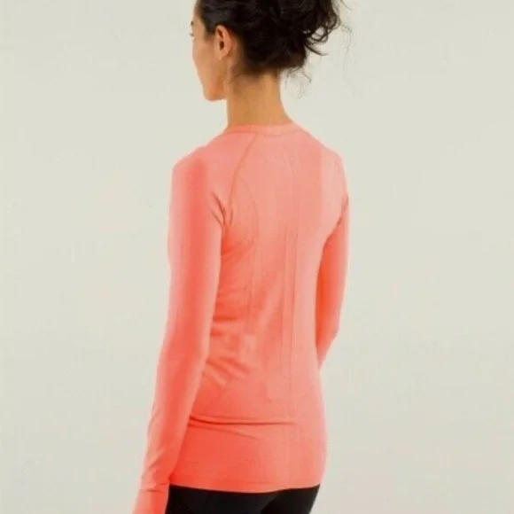 Lululemon Swiftly Tech Long Sleeve Hip Length T-shirt in Heathered Flare Size 6 - Picture 2 of 11